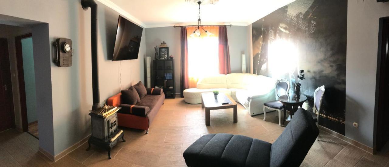 Eden Apartman Algyo Kültér fotó